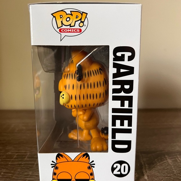 Funko Garfield Vinyl Figure - Orange - Picture 2 of 5